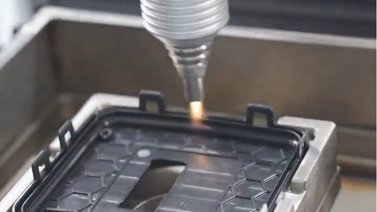 Online plasma cleaning machine